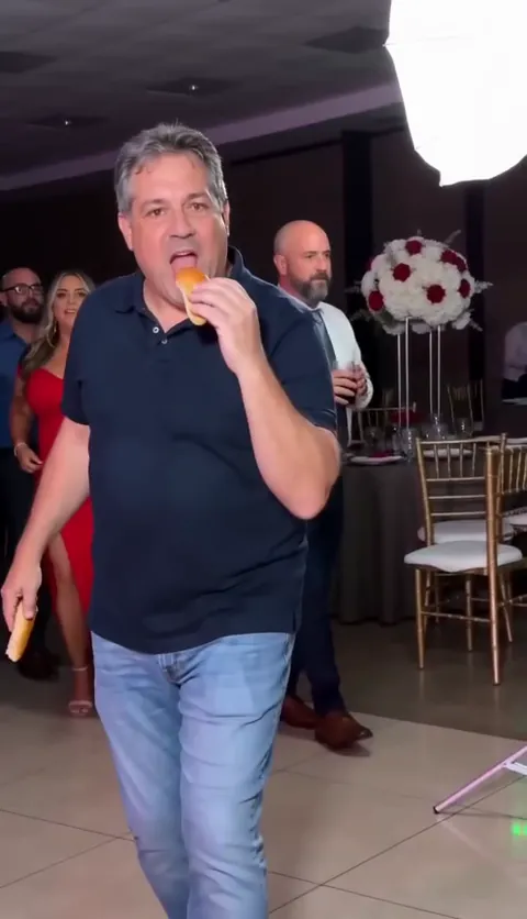 فيديو Bby Wow AI، الجزء 2: القضمة