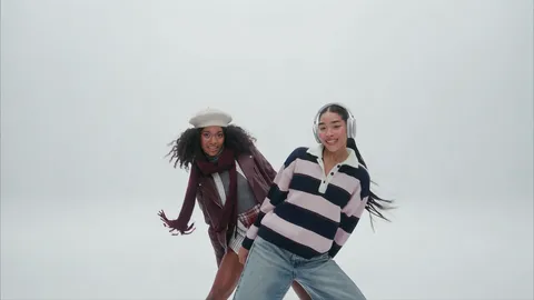 Neon Dance video AI, parte 2: La sbirciata